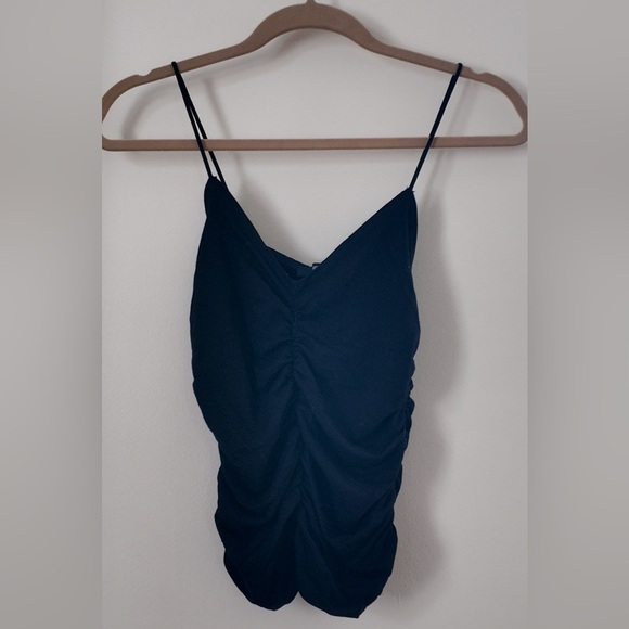 Elegant Black Ruched Women's Tank Top Size L - Minimal , Casual - Picture 6 of 6